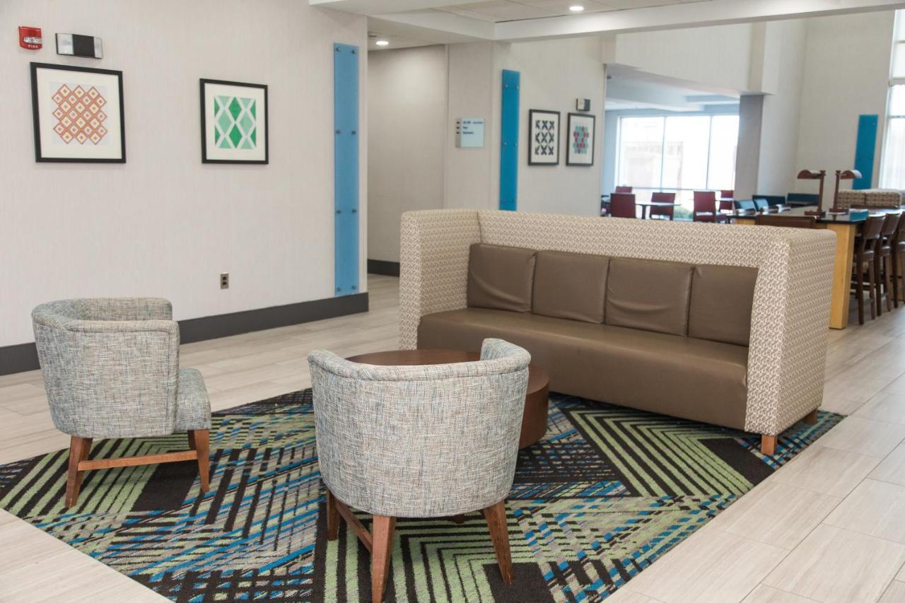Holiday Inn Express Hotel & Suites Columbia-Fort Jackson By Ihg Esterno foto