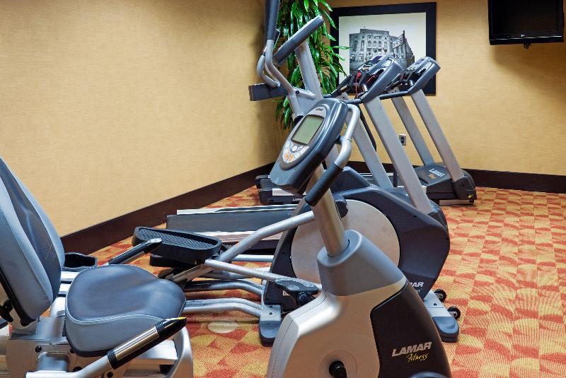 Holiday Inn Express Hotel & Suites Columbia-Fort Jackson By Ihg Esterno foto